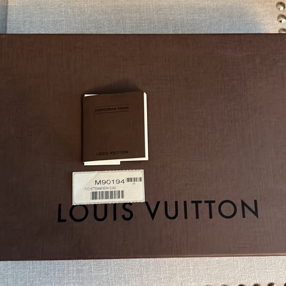 Louis Vuitton Vernis Ana Clutch Dune - Picture 8 of 10